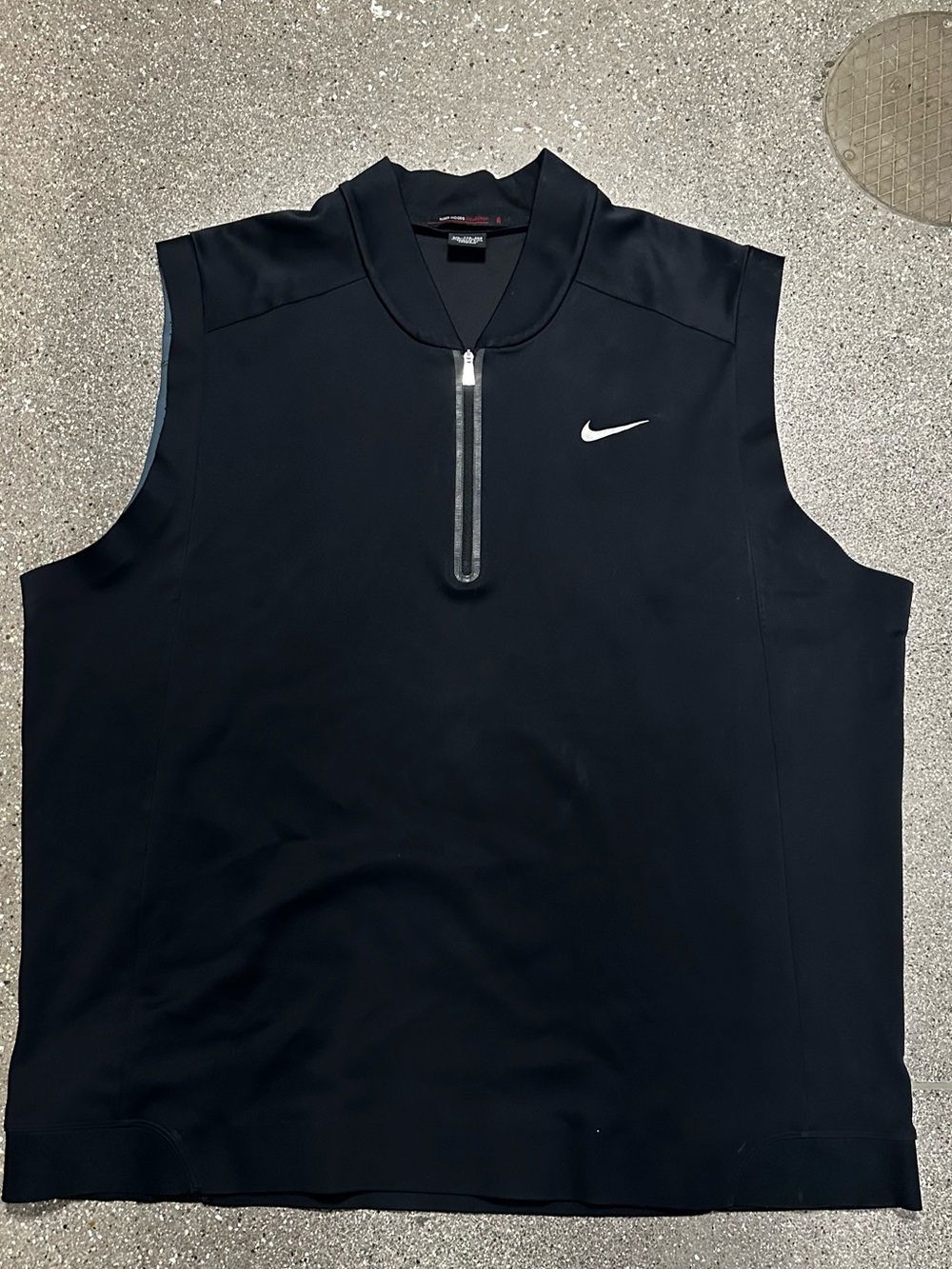 Nike Black Sleeveless Zip-Front Golf Vest